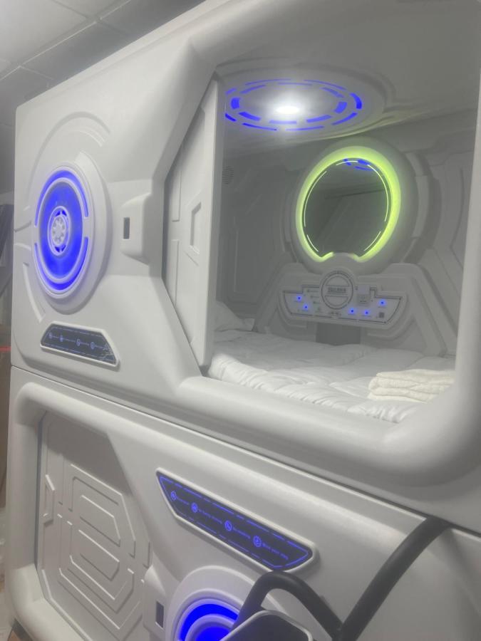 Limin Capsules Hotel a capsule Valenza